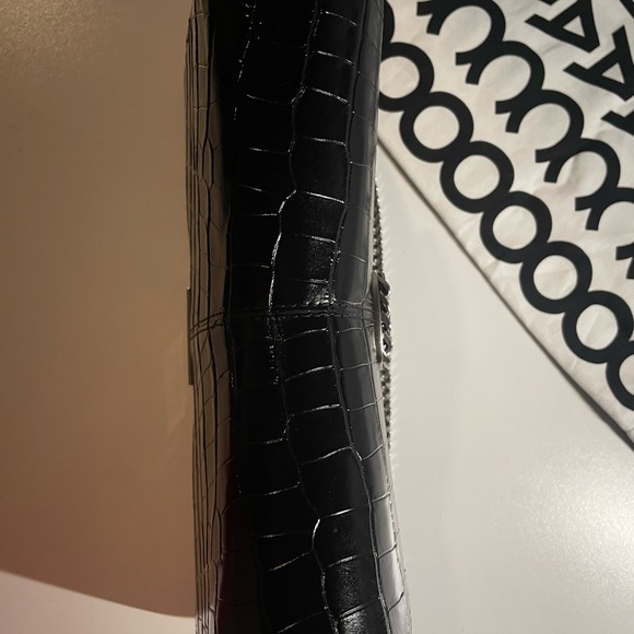 SOLD ❌ Brand New, Authentic Marc Jacobs The Croc-Embossed St. Marc Shoulder Bag - Picture 9 of 13